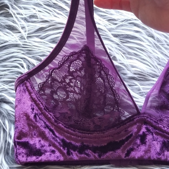🔥FINAL PRICE🔥NWT PLUM VELVET & LACE BRA - Picture 4 of 6